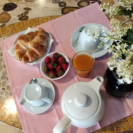 Galleria 37 Bed & Breakfast 3*